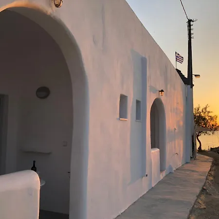 Holiday home Flisvos Beach Surf House *