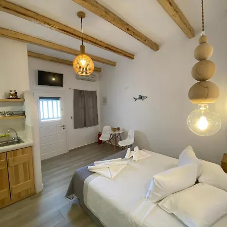 Flisvos Riviera Suite Naxos City